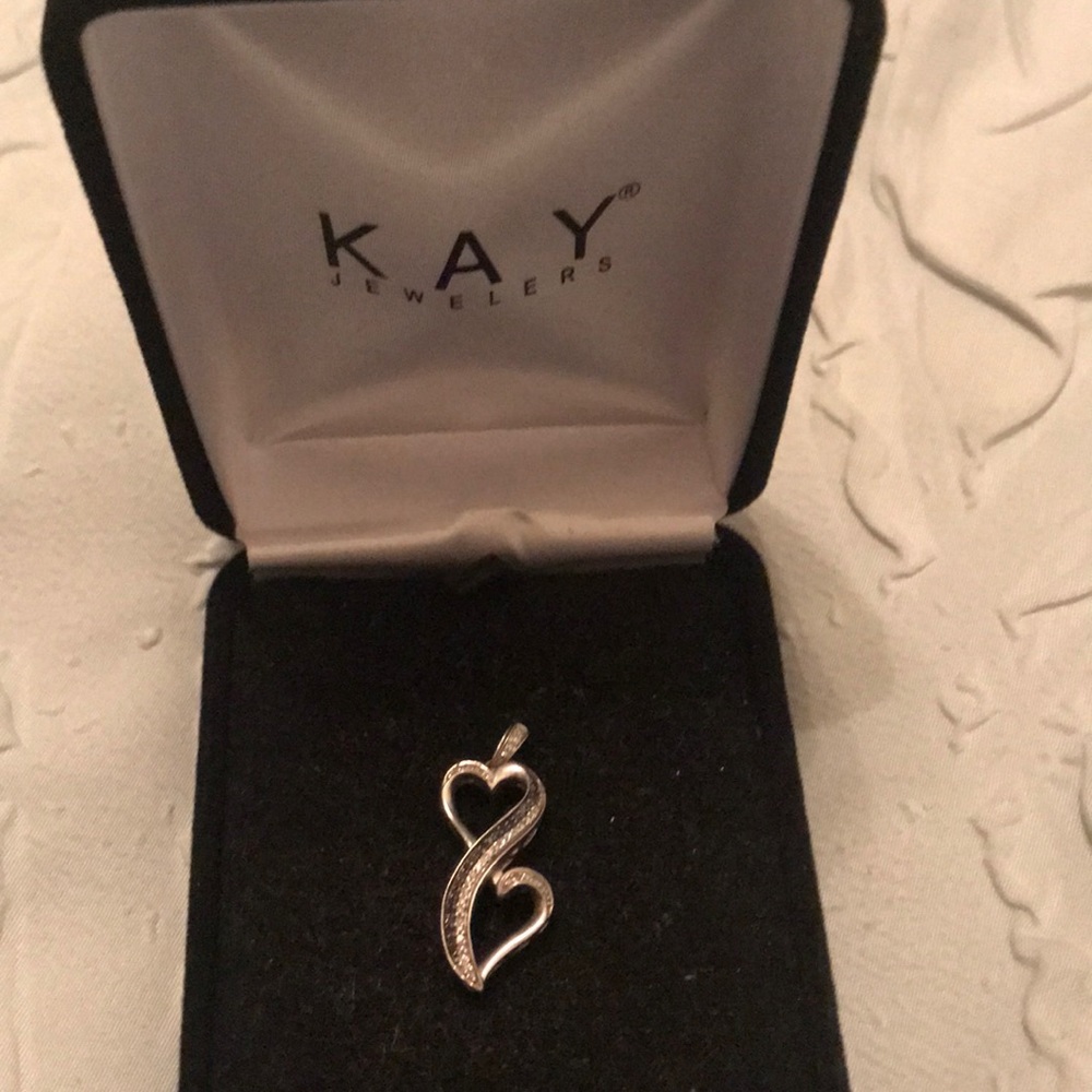 Double heart pendant